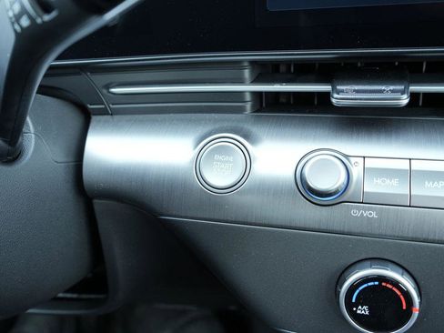 New 2026 Hyundai Kona SE image 27