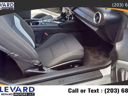 Used 2017 Chevrolet Camaro LT RWD image 26