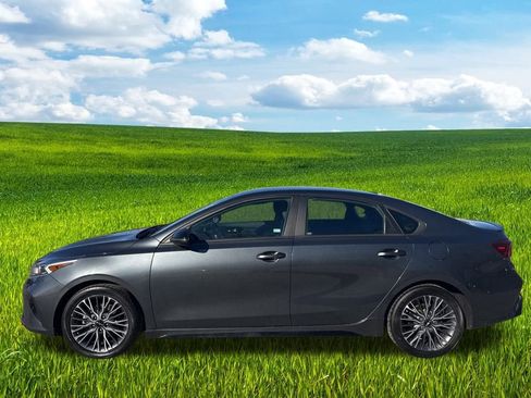 Used 2023 Kia Forte GT-Line image 8