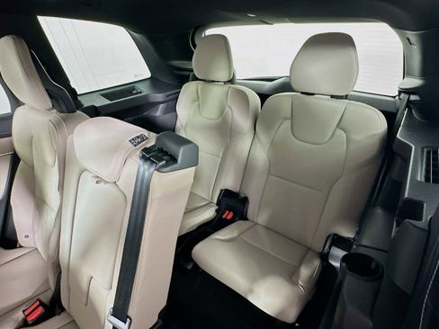 New 2026 Volvo XC90 B5 Core image 25