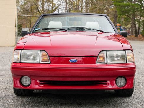 Used 1989 Ford Mustang GT RWD image 13
