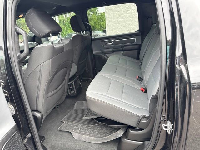 Used 2022 RAM 1500 Big Horn AWD/4WD image 38
