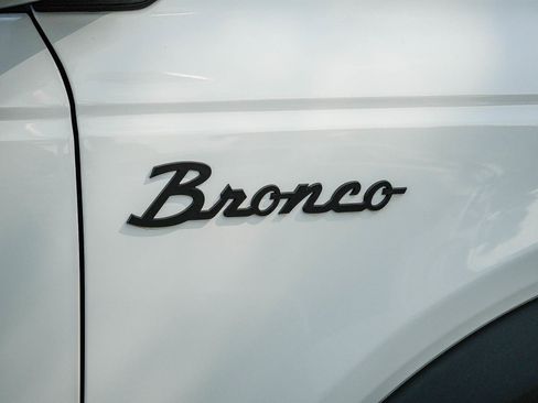 Used 2024 Ford Bronco Black Diamond AWD/4WD image 8