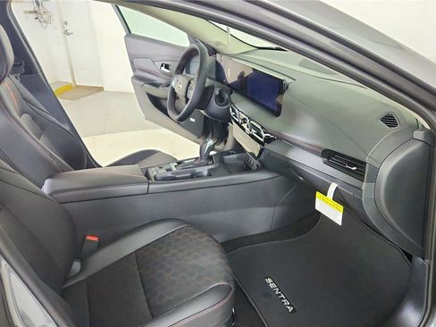 New 2026 Nissan Sentra SR w/ SR Premium Package image 40