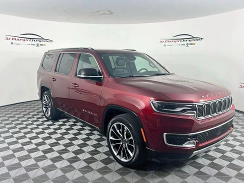 Used 2024 Jeep Wagoneer Series III w/ Premium Group I AWD/4WD image 1