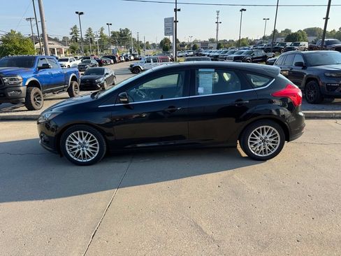Used 2013 Ford Focus Titanium FWD image 9