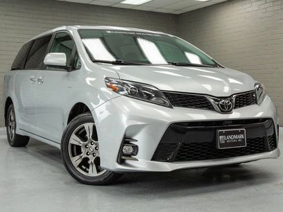 Used 2020 Toyota Sienna SE