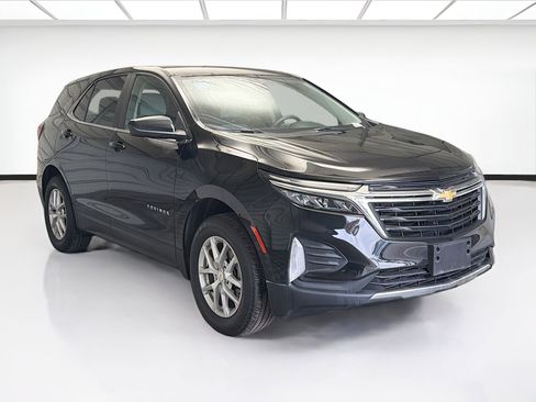 Used 2023 Chevrolet Equinox LT image 3