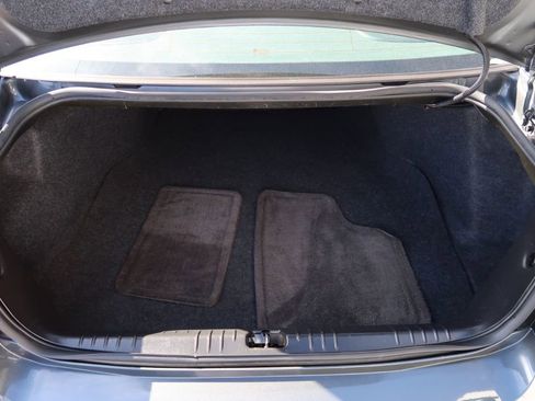 Used 2011 Chevrolet Impala LT image 11
