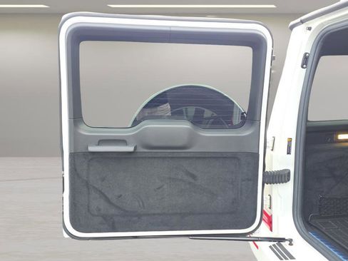 Used 2019 Mercedes-Benz G 550 image 18