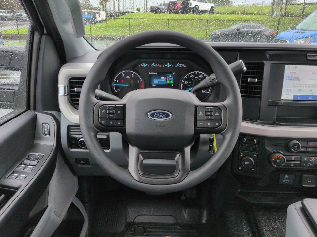 New 2026 Ford F250 XL w/ XL Chrome Package AWD/4WD image 16