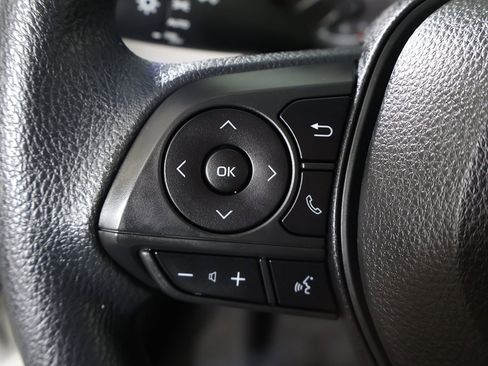 Used 2021 Toyota Corolla LE image 35