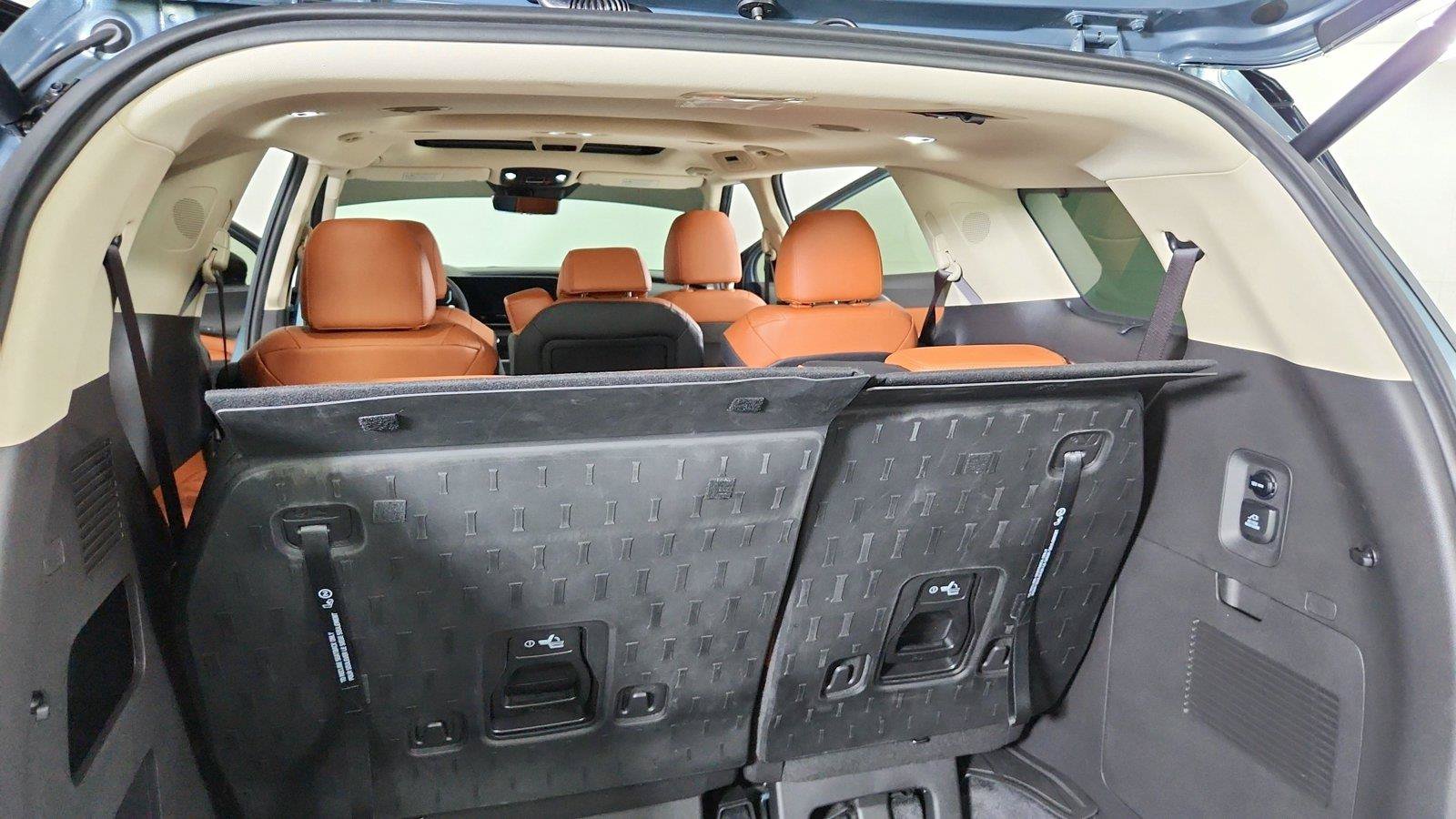 Used 2026 Kia Carnival SX Prestige FWD image 29