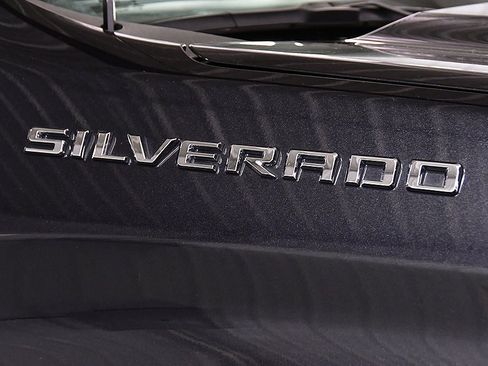 Used 2022 Chevrolet Silverado 1500 LT image 10