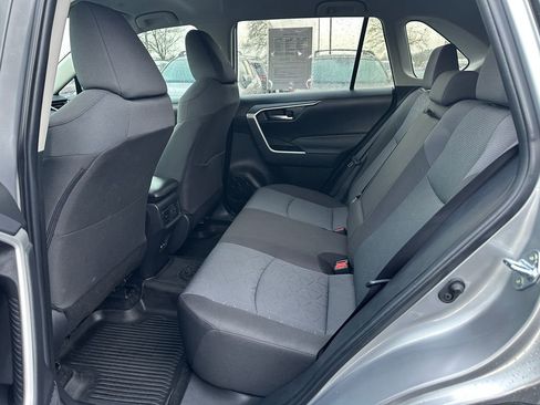Used 2025 Toyota RAV4 XLE image 14