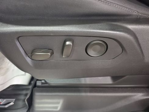 Used 2024 Chevrolet Silverado 1500 LTZ AWD/4WD image 21