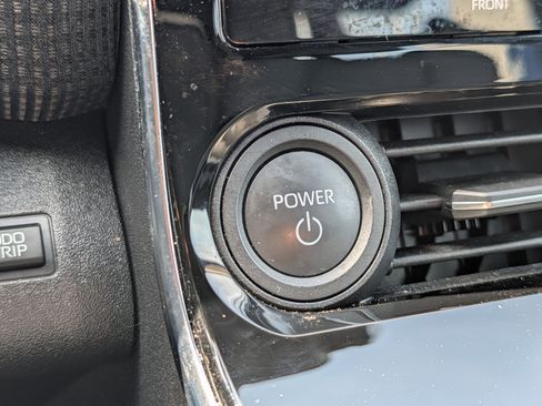 Used 2023 Subaru Solterra AWD image 29