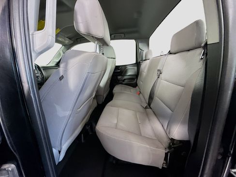 Used 2018 Chevrolet Silverado 1500 Custom image 22