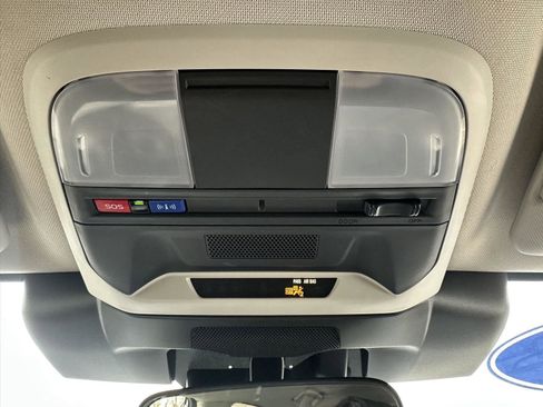 Used 2024 Subaru Crosstrek 2.0i Premium image 21