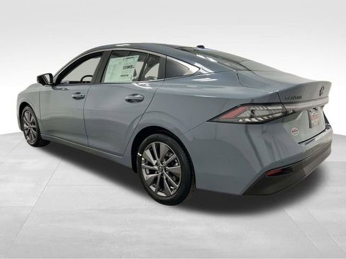 New 2026 Nissan Sentra SL FWD image 4