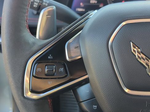 Used 2022 Chevrolet Corvette 2LT w/ Z51 Performance Package image 22