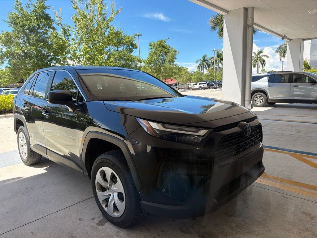 Used 2024 Toyota RAV4 LE FWD image 3