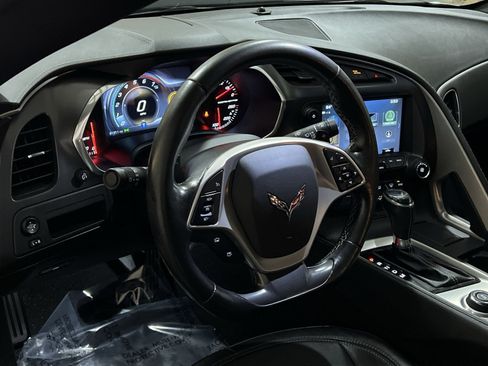 Used 2019 Chevrolet Corvette Stingray Coupe w/ 1LT RWD image 21