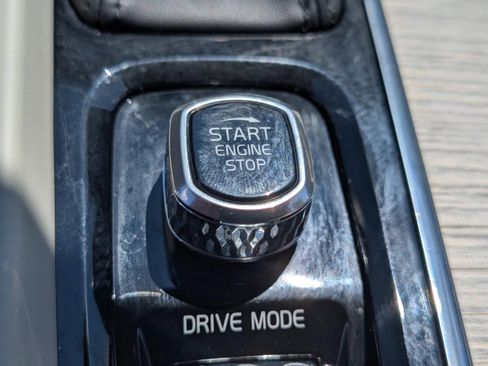 Used 2020 Volvo XC60 T6 Inscription AWD/4WD image 28