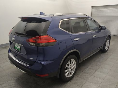 Used 2017 Nissan Rogue SV FWD image 9