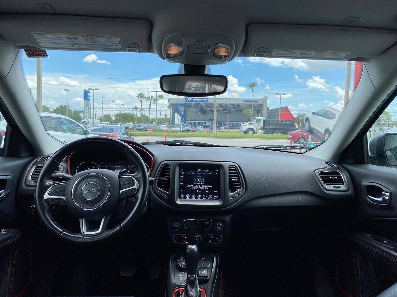 Used 2019 Jeep Compass Trailhawk AWD/4WD image 11