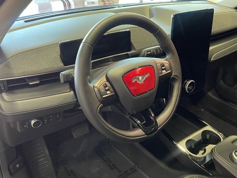 Used 2021 Ford Mustang Mach-E Premium image 27