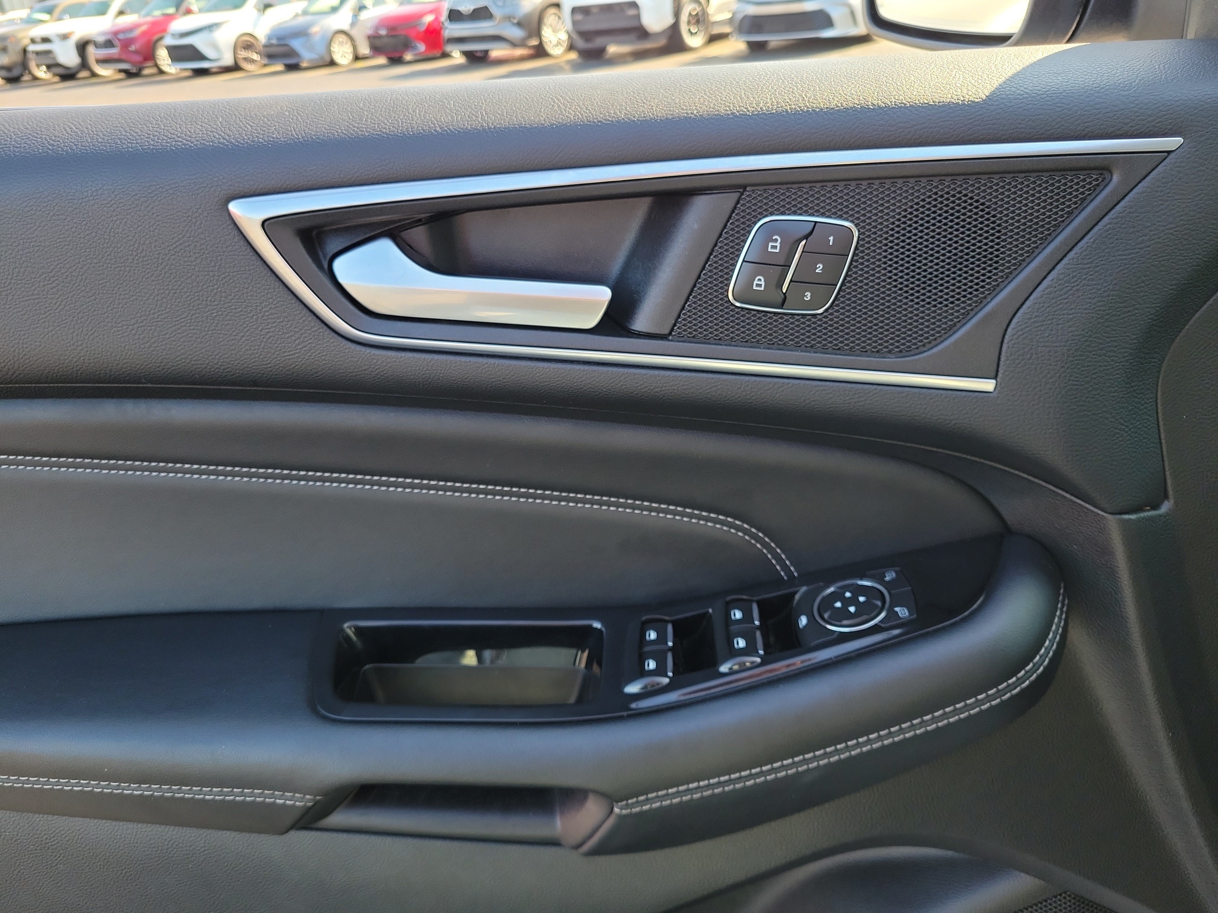 Used 2016 Ford Edge Titanium w/ Equipment Group 302A FWD image 17