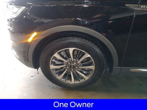 Used 2023 Lincoln Nautilus Reserve FWD image 4