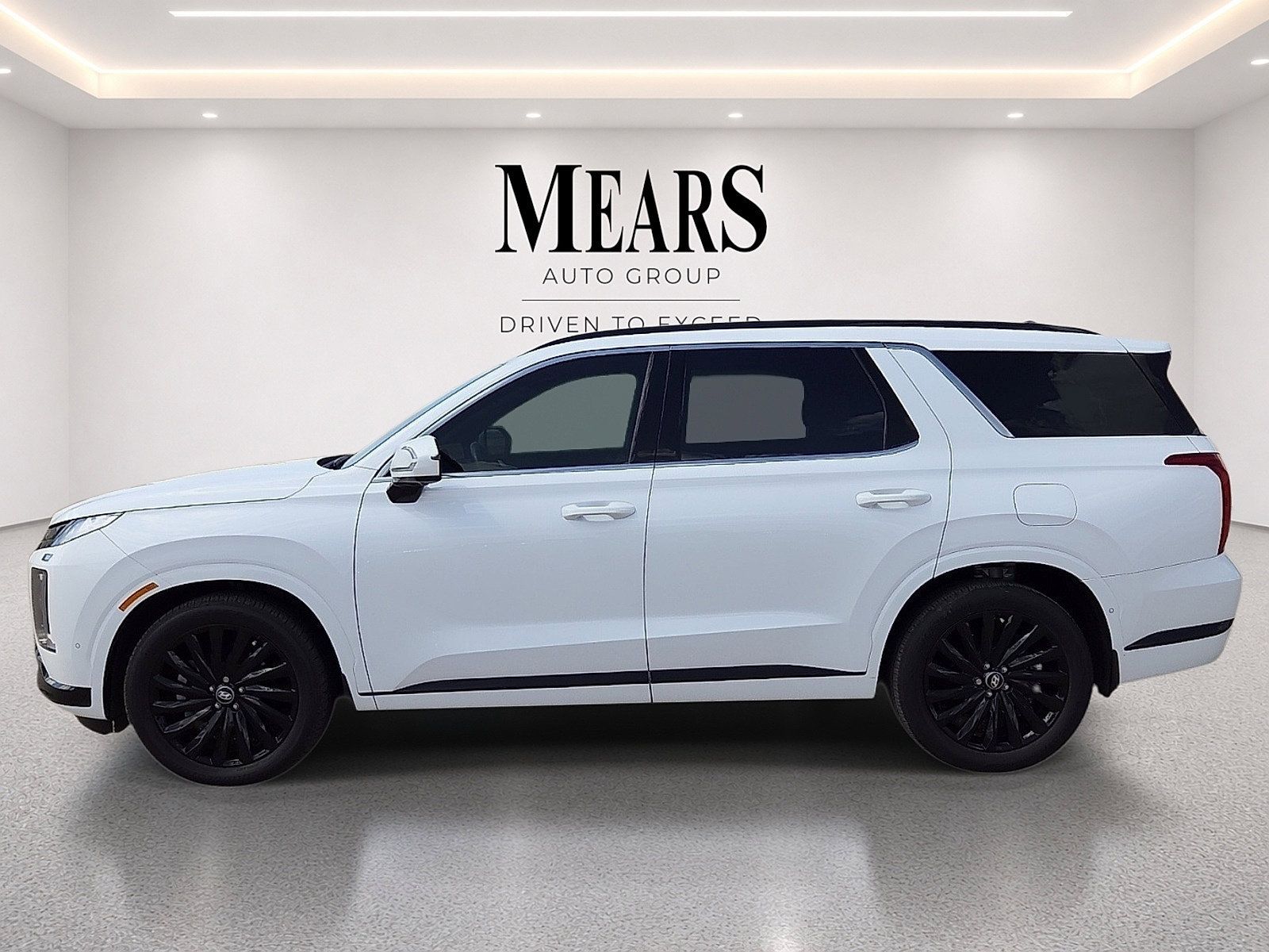 Used 2025 Hyundai Palisade Calligraphy AWD/4WD image 2
