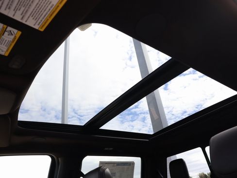 New 2025 Ford F150 King Ranch w/ FX4 Off-Road Package image 17