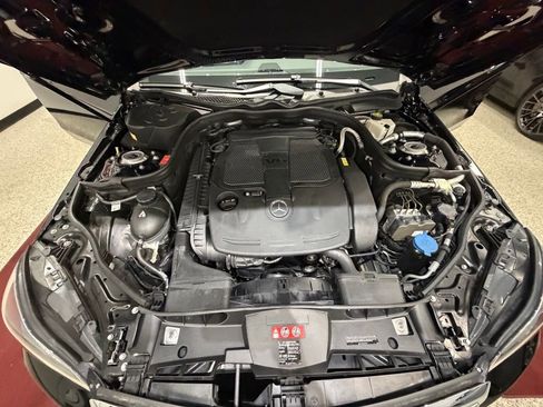 Used 2014 Mercedes-Benz E 350 4MATIC Sedan image 45