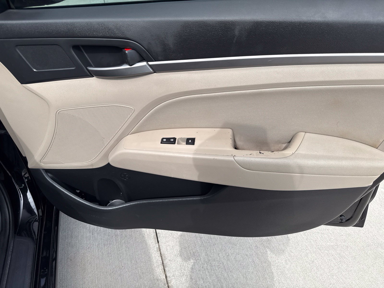 Used 2017 Hyundai Elantra SE FWD image 24