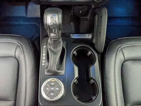 New 2025 Ford Bronco Badlands image 15