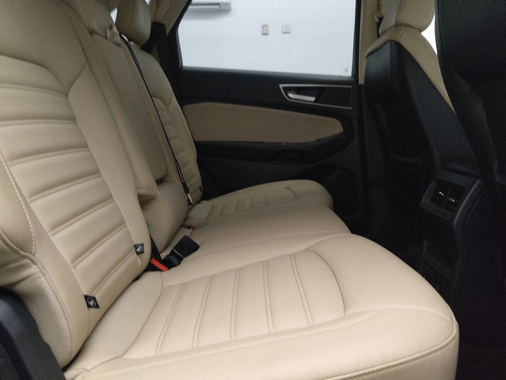 Used 2020 Ford Edge SEL w/ Convenience Package AWD/4WD image 19