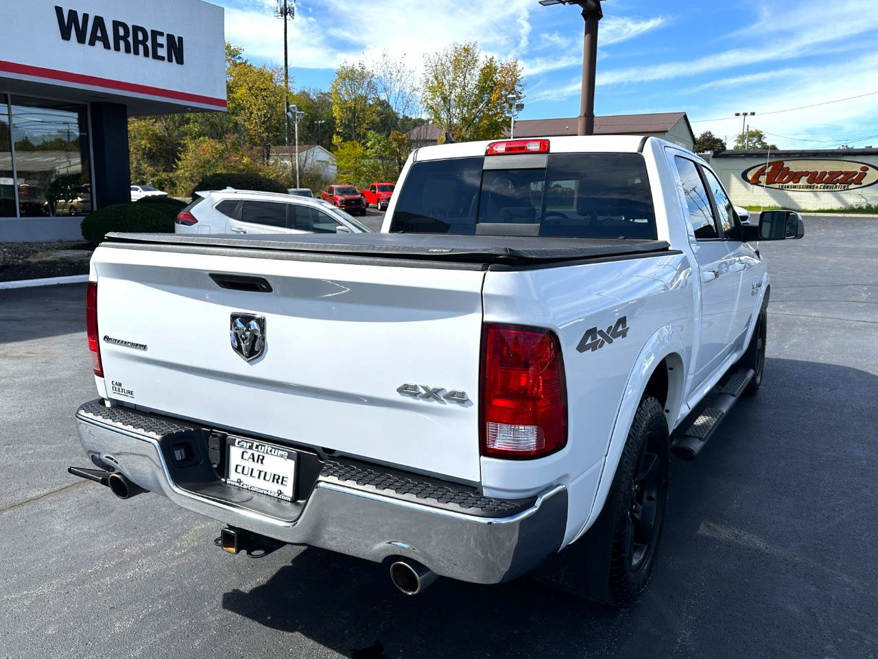 Used 2018 RAM 1500 SLT AWD/4WD image 15