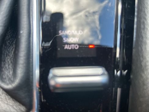 New 2026 Jeep Compass Limited image 16