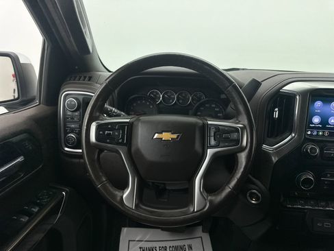 Used 2020 Chevrolet Silverado 1500 LT w/ Convenience Package image 19
