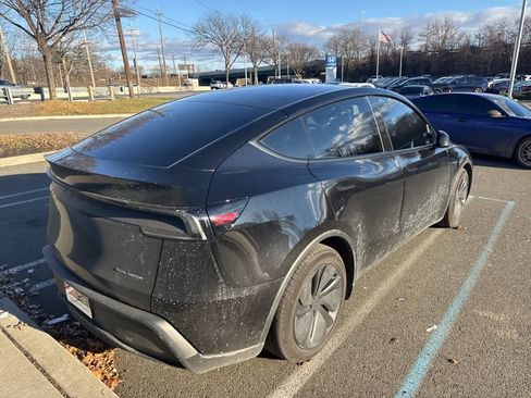 Used 2026 Tesla Model Y Long Range image 17