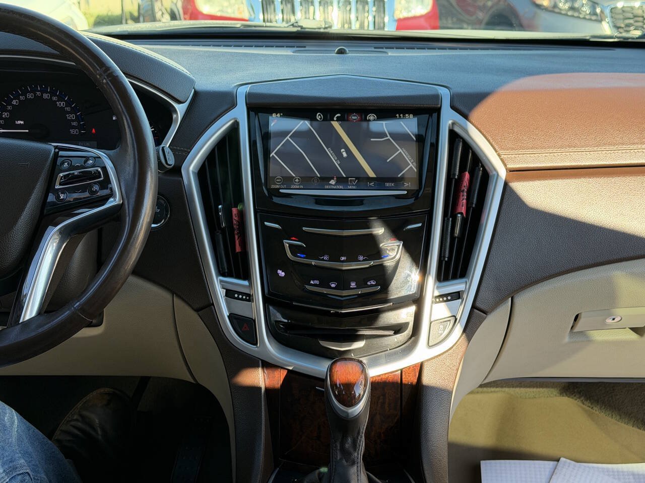 Used 2016 Cadillac SRX Luxury FWD image 12