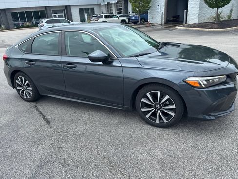 Used 2022 Honda Civic EX-L image 11