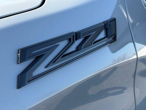 Used 2024 Chevrolet Silverado 1500 LT Trail Boss w/ Convenience Package II image 17