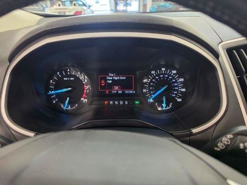 Used 2017 Ford Edge SEL w/ Class II Trailer Tow Package AWD/4WD image 20