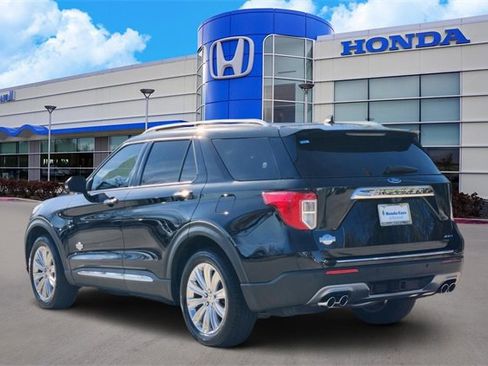 Used 2022 Ford Explorer King Ranch w/ Class IV Trailer Tow Package image 4