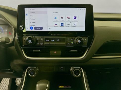 Certified 2025 Toyota Grand Highlander AWD image 14