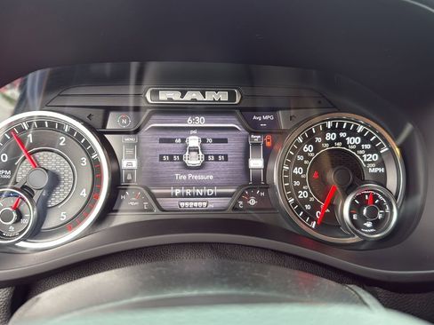 Used 2022 RAM 3500 Tradesman AWD/4WD image 13